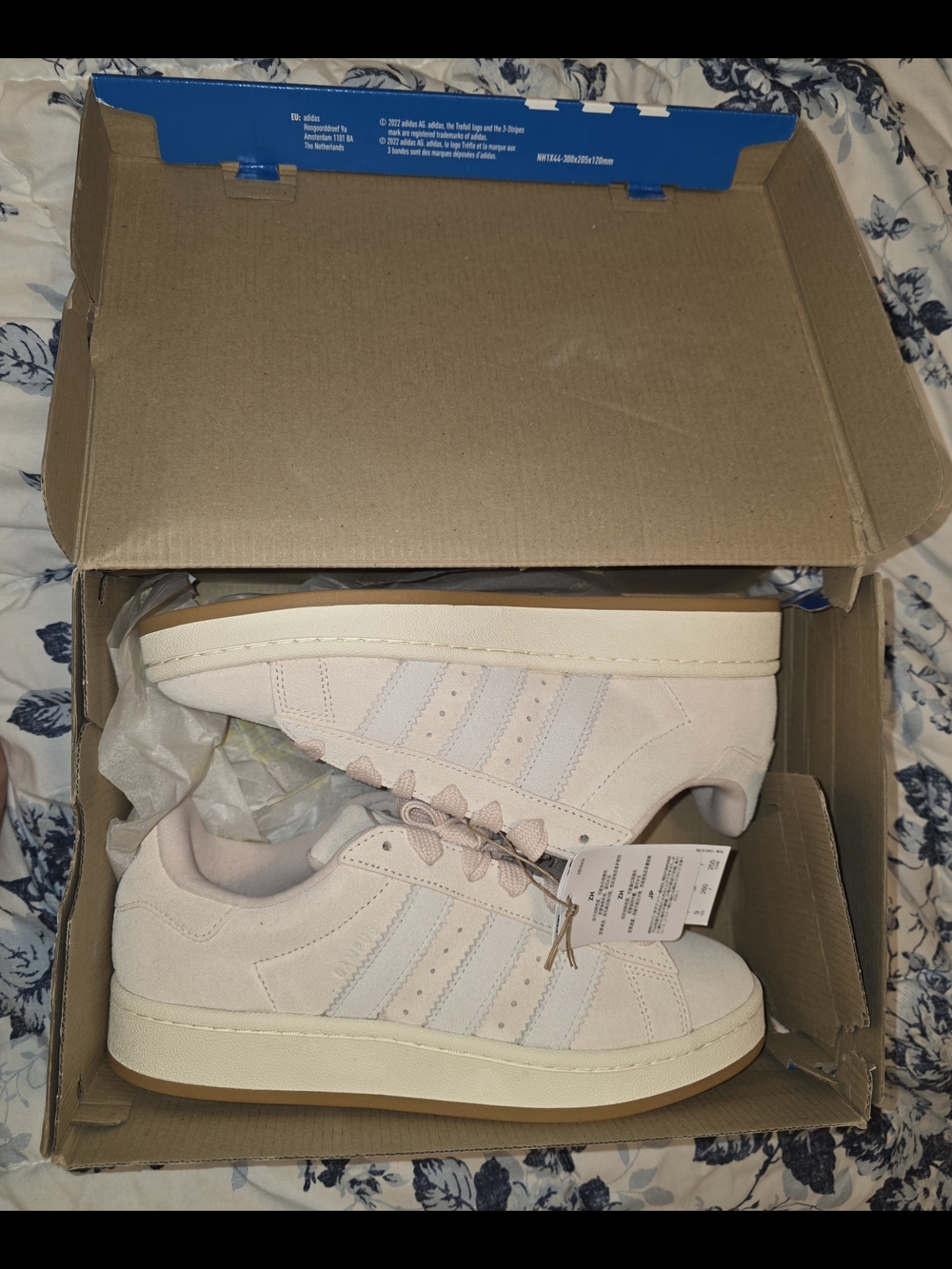 Adidas Women's Campus 00s / Wonder Quart, Light Pink Suede Campus Sneakers